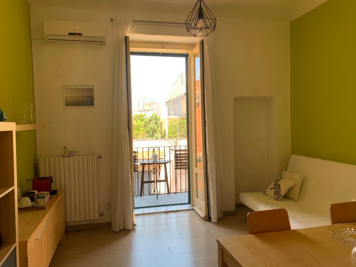 Palazzo Dei Tabacchi Apartment Бари Екстериор снимка