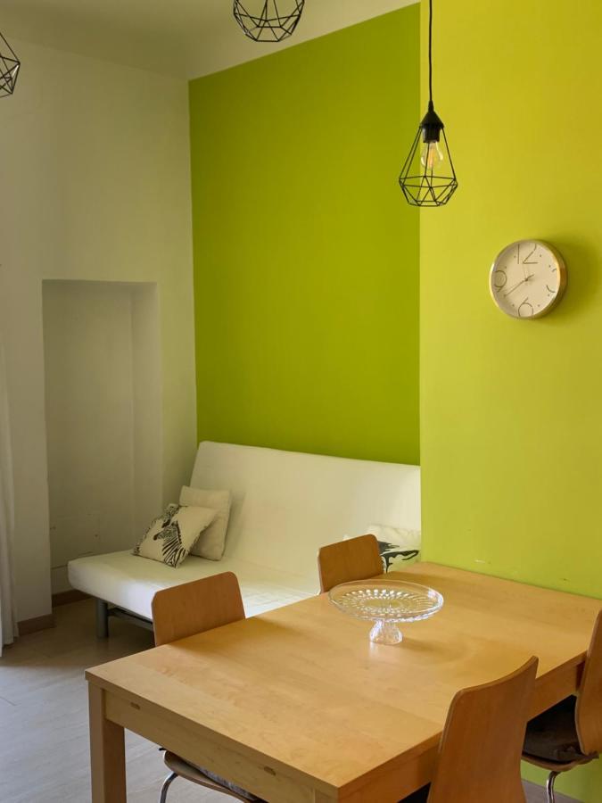 Palazzo Dei Tabacchi Apartment Бари Екстериор снимка
