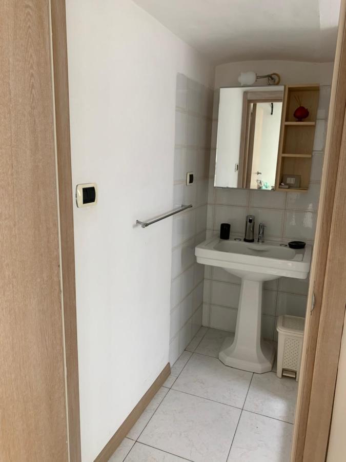 Palazzo Dei Tabacchi Apartment Бари Екстериор снимка