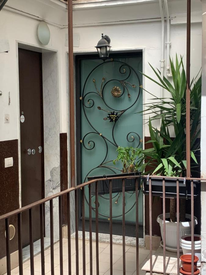 Palazzo Dei Tabacchi Apartment Бари Екстериор снимка